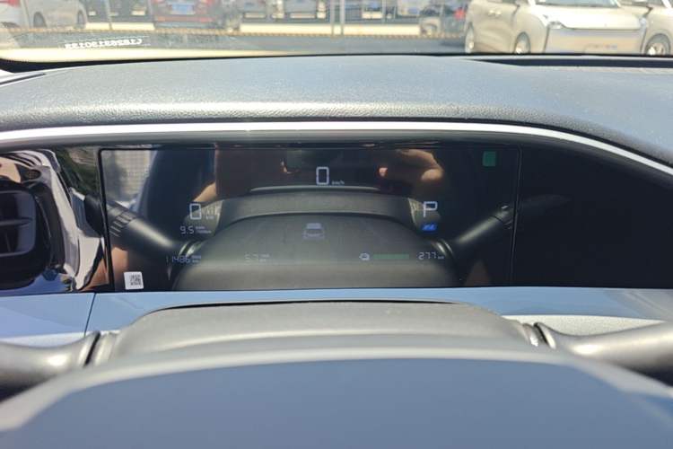 Used Geely Galaxy Geome 2025 310km Youth Edition Instrument Cluster