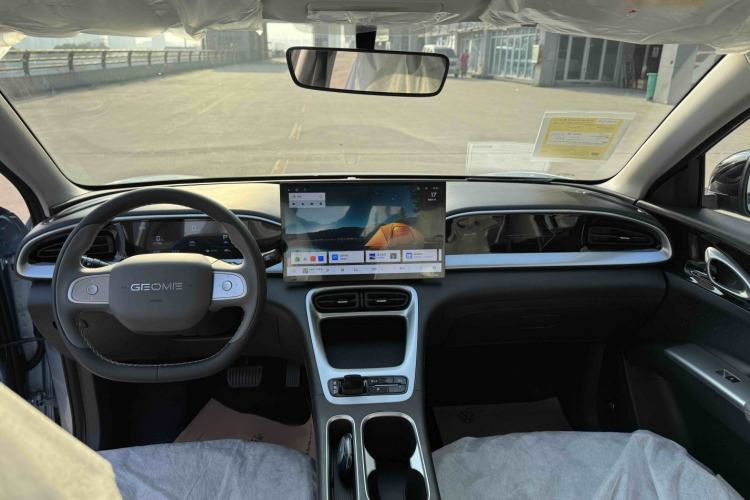 Used Geely Galaxy Geome 2025 310km Dream Edition Interior 1