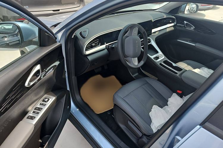 Used Geely Galaxy Geome 2025 310km Youth Edition Interior 2
