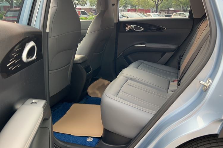 Used Geely Galaxy Geome 2025 310km Youth Edition Interior 2