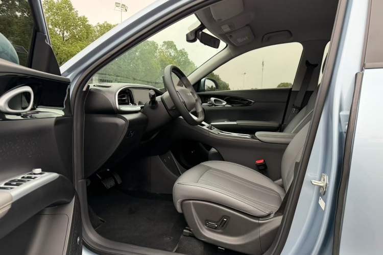Used Geely Galaxy Geome 2025 UP 410km Exploration Edition Interior 2