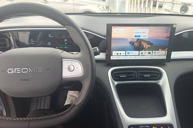Used Geely Galaxy Geome 2025 310km Youth Edition Interior 2