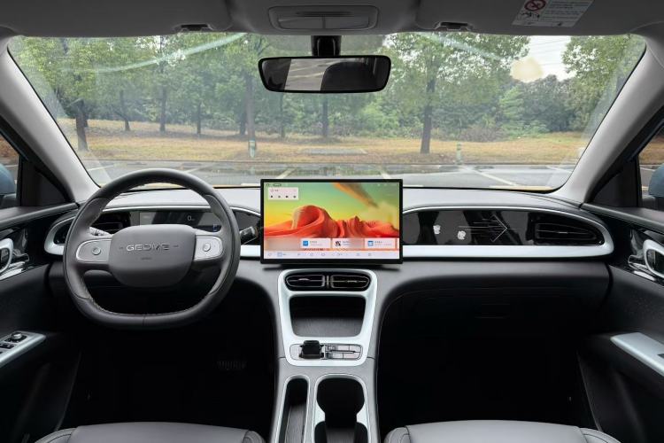 Used Geely Galaxy Geome 2025 UP 410km Exploration Edition Interior 4