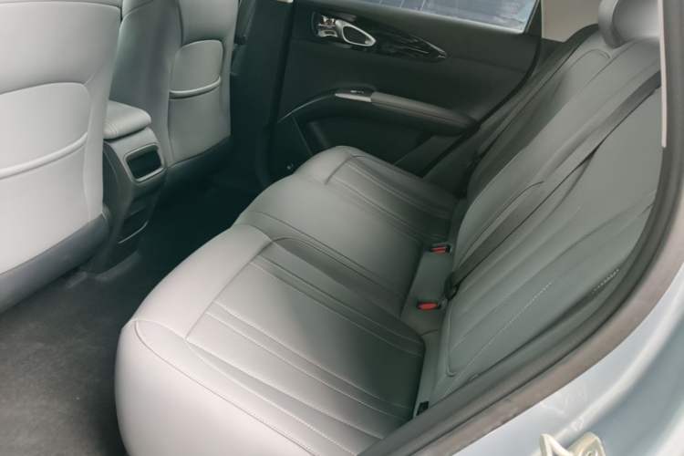 Used Geely Galaxy Geome 2025 310km Youth Edition Left Rear Seat