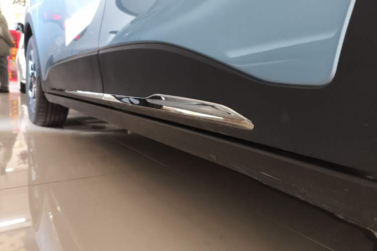 Used Geely Galaxy Geome 2025 310km Dream Edition Left Side Sill