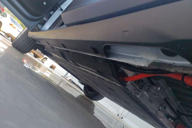 Used Geely Galaxy Geome 2025 310km Youth Edition Left Side Sill