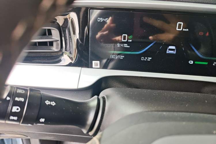 Used Geely Galaxy Geome 2025 310km Dream Edition Odometer Close Up
