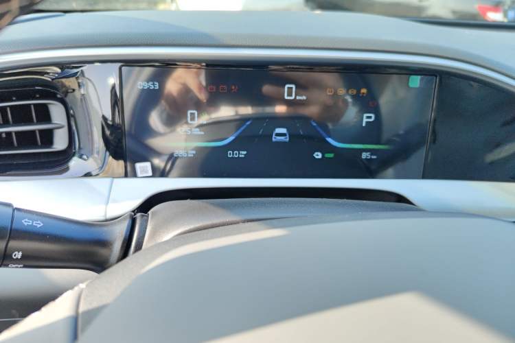 Used Geely Galaxy Geome 2025 310km Youth Edition Odometer Close Up