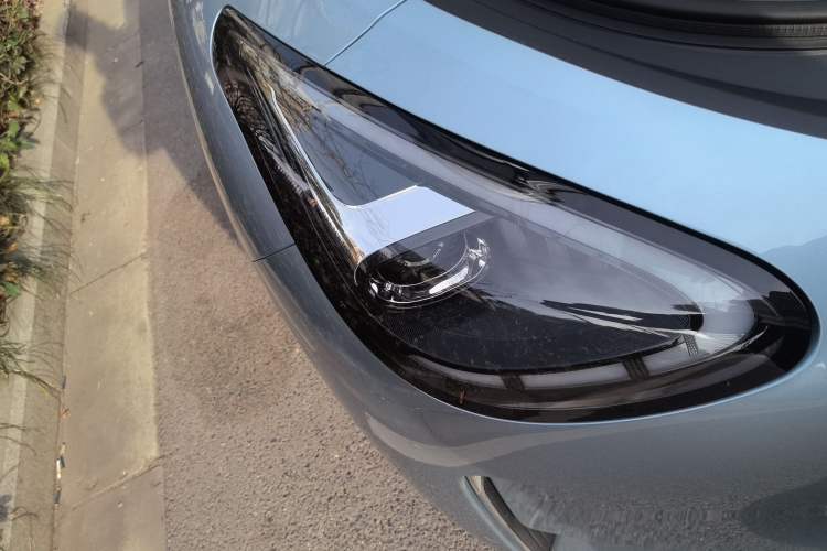 Used Geely Galaxy Geome 2025 UP 410km Exploration Edition Right Front Headlight