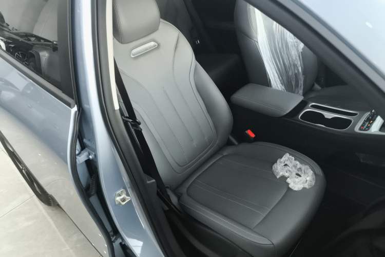 Used Geely Galaxy Geome 2025 UP 410km Exploration Edition Right Front Seat