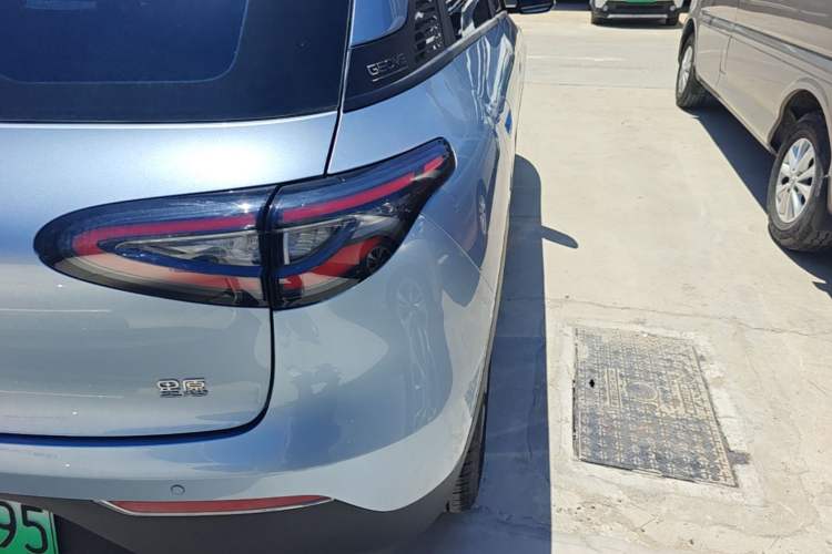 Used Geely Galaxy Geome 2025 310km Youth Edition Right Rear Taillight