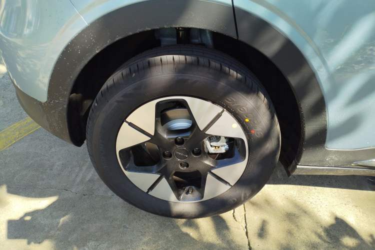Used Geely Galaxy Geome 2025 310km Dream Edition Right Rear Wheel Hub