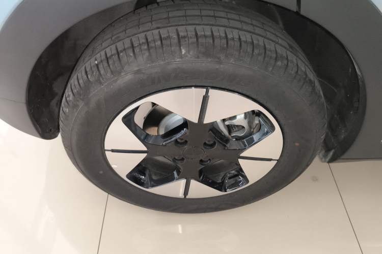 Used Geely Galaxy Geome 2025 310km Dream Edition Right Rear Wheel Hub