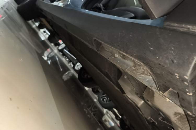Used Geely Galaxy Geome 2025 310km Dream Edition Right Side Sill