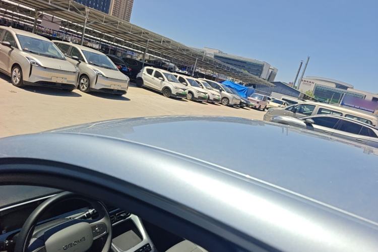 Used Geely Galaxy Geome 2025 310km Youth Edition Roof
