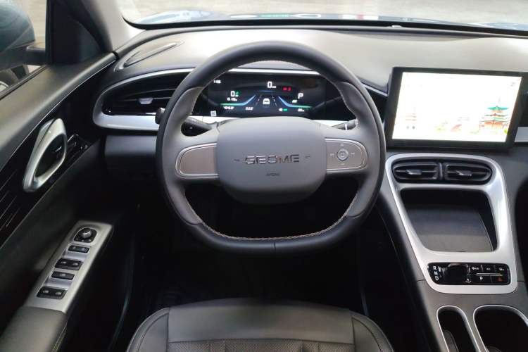 Used Geely Galaxy Geome 2025 310km Youth Edition Steering Wheel