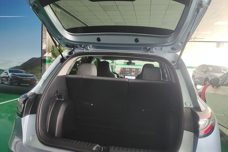 Used Geely Galaxy Geome 2025 310km Youth Edition Trunk