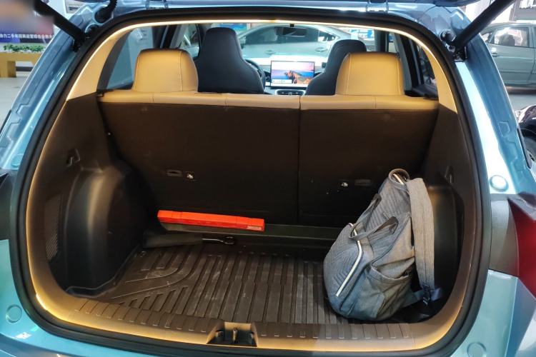 Used Geely Galaxy Geome 2025 UP 410km Exploration Edition Trunk