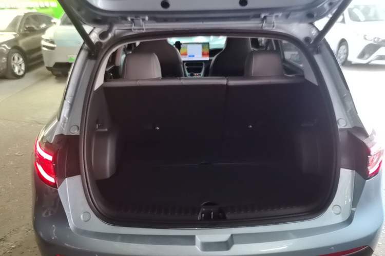 Used Geely Galaxy Geome 2025 310km Dream Edition Trunk