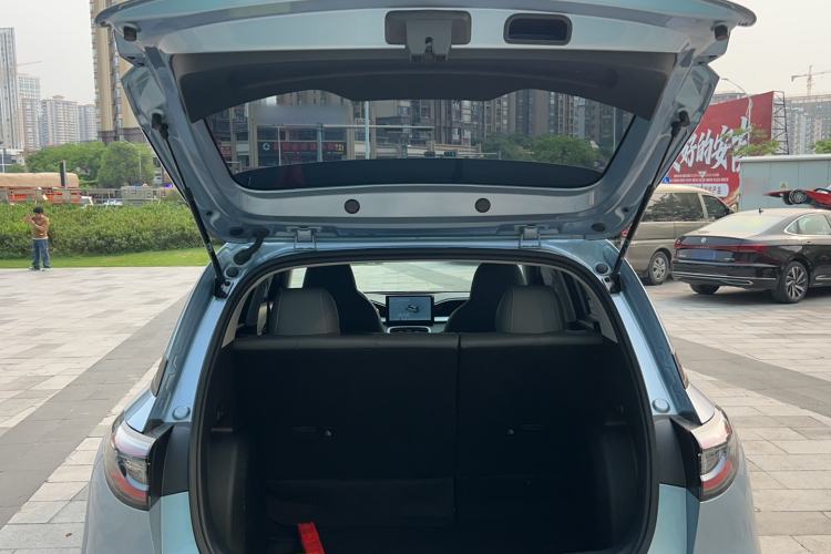 Used Geely Galaxy Geome 2025 310km Youth Edition Trunk