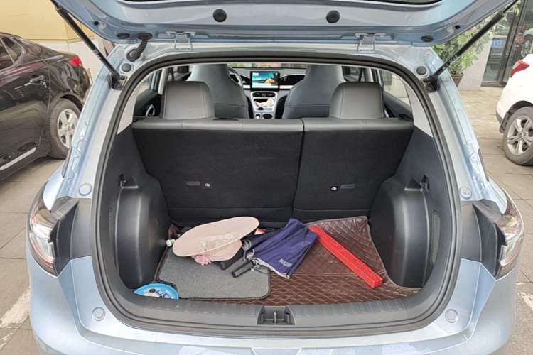 Used Geely Galaxy Geome 2025 310km Youth Edition Trunk