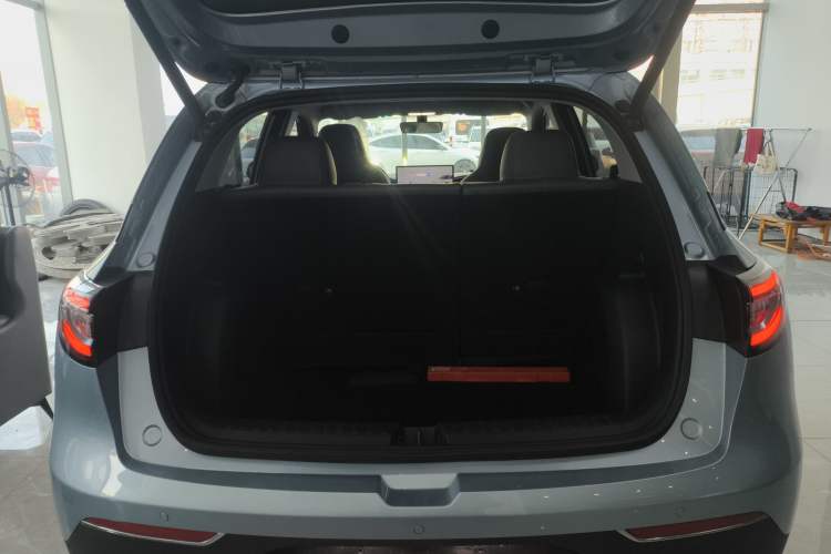 Used Geely Galaxy Geome 2025 UP 410km Exploration Edition Trunk