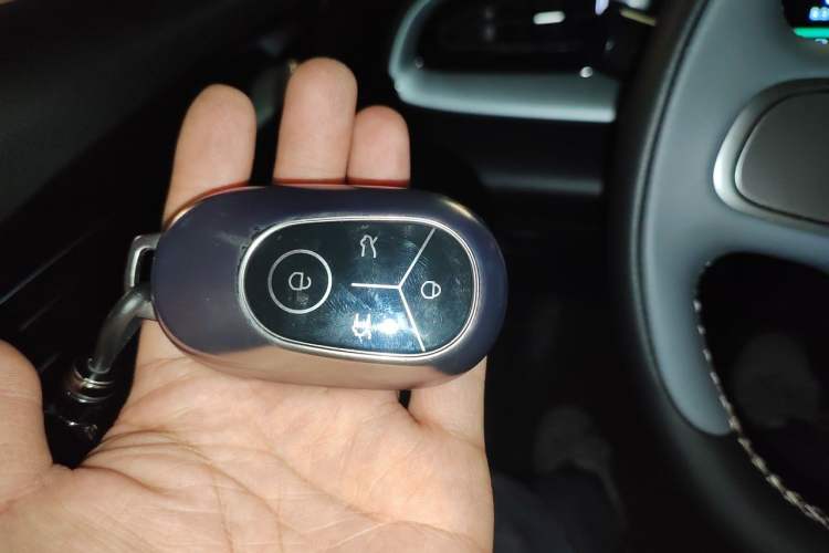 Used Geely Galaxy Geome 2025 310km Youth Edition Vehicle Key