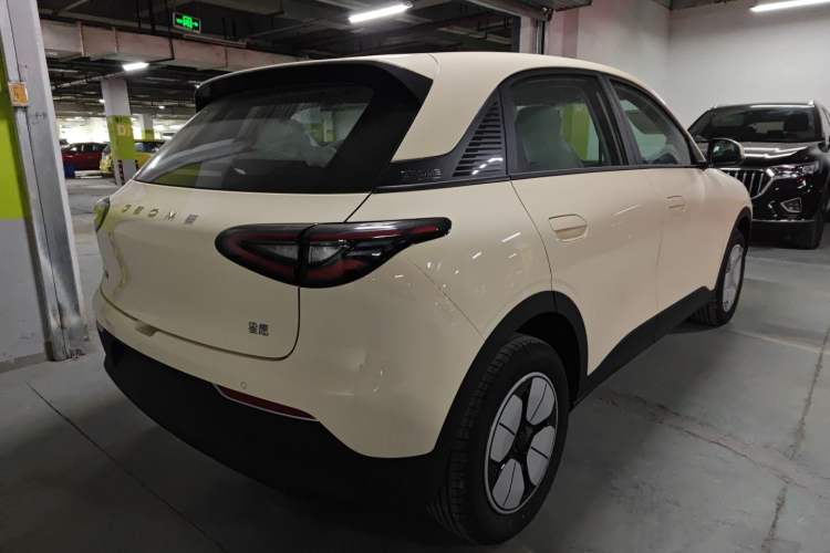 Used Geely Galaxy Geome 2025 310km Youth Edition Exterior 3
