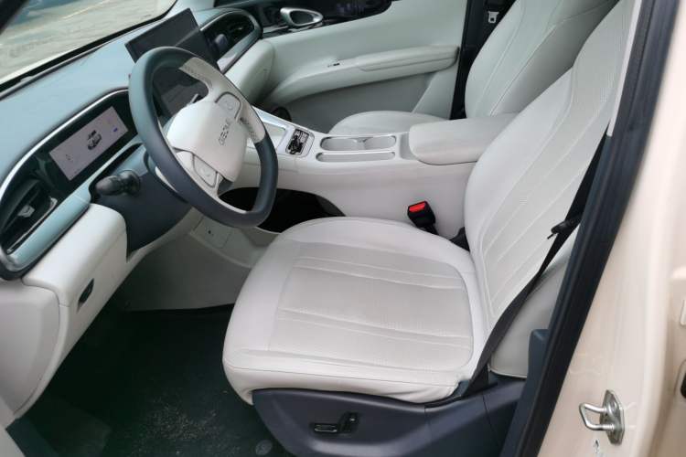 Used Geely Galaxy Geome 2025 UP 410km Exploration+ Edition Left Front Seat
