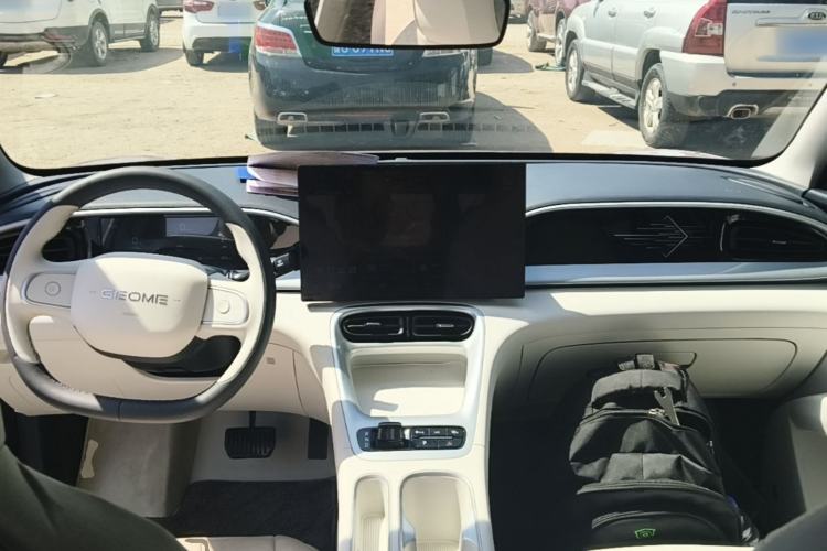 Used Geely Galaxy Geome 2025 UP 410km Exploration Edition Center Console