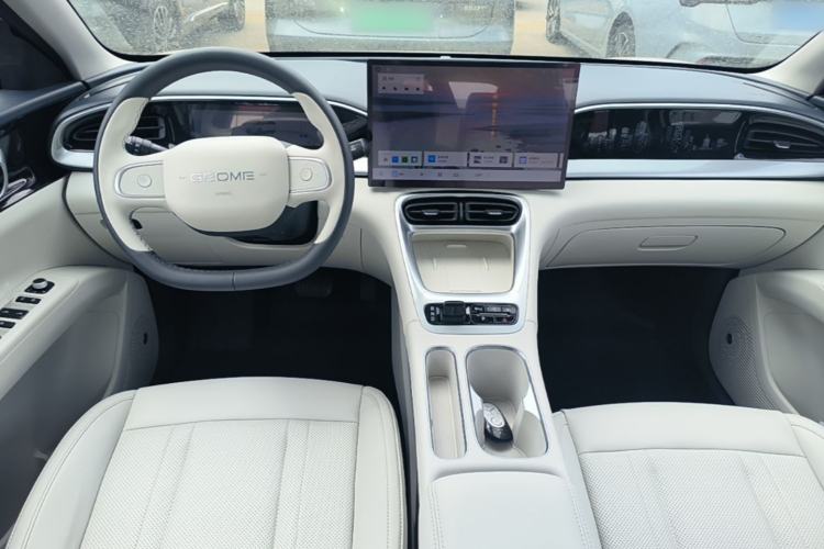 Used Geely Galaxy Geome 2025 UP 410km Exploration+ Edition Center Console