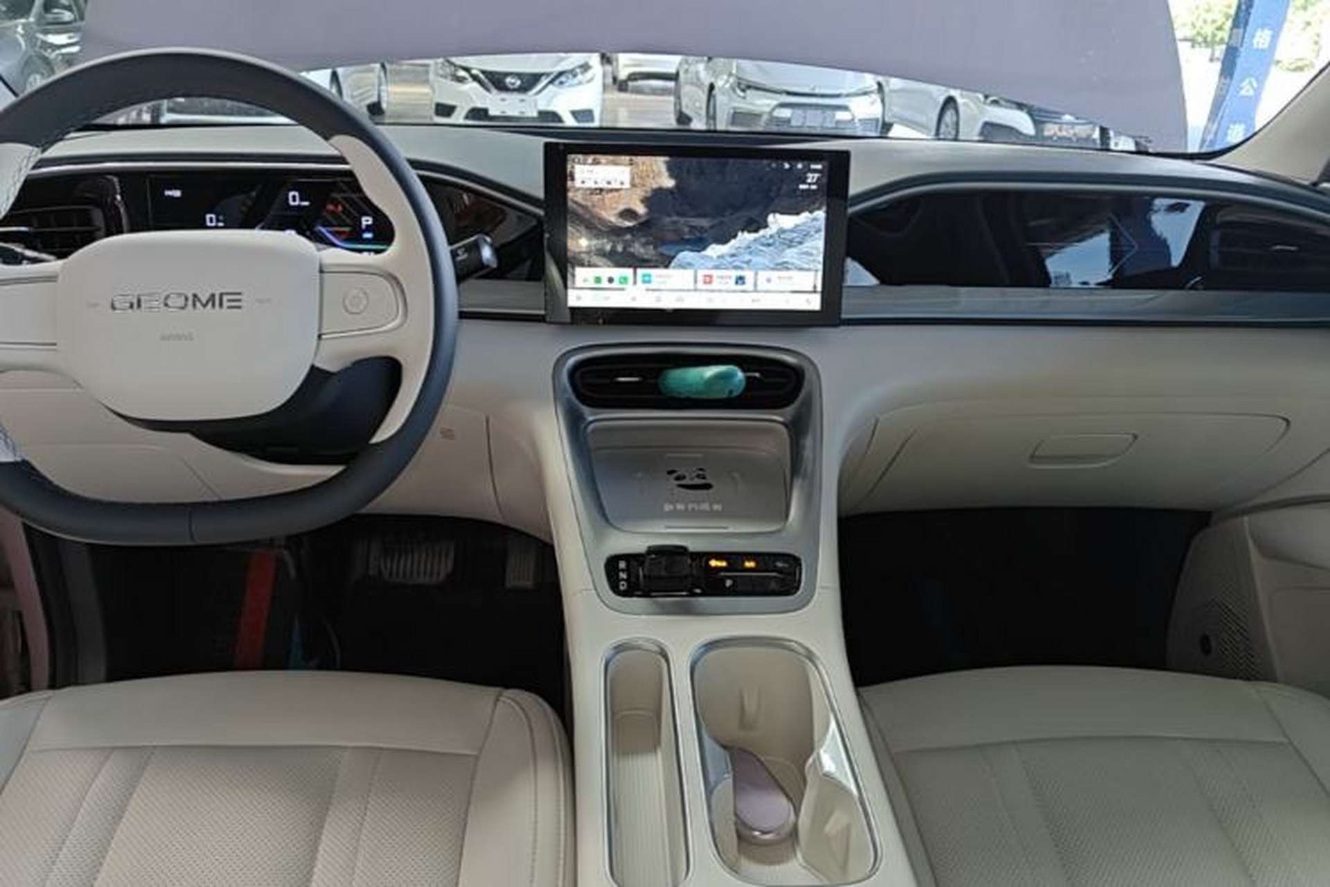 Used Geely Galaxy Geome 2025 310km Youth Edition Center Console