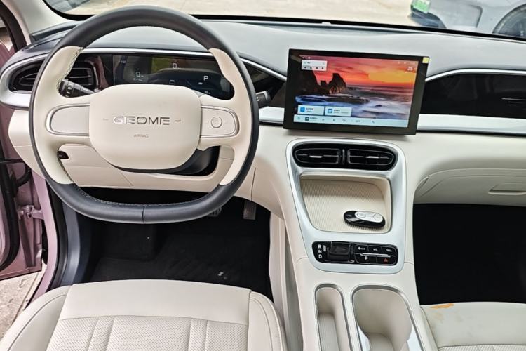 Used Geely Galaxy Geome 2025 310km Youth Edition Center Console