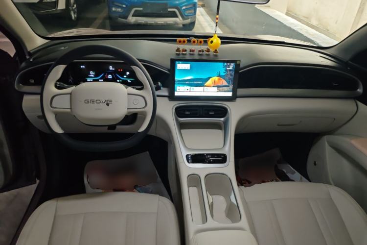 Used Geely Galaxy Geome 2025 310km Youth Edition Center Console