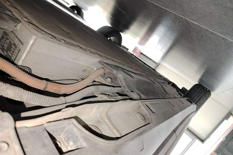 Used Geely Galaxy Geome 2025 UP 410km Exploration Edition Left Side Sill