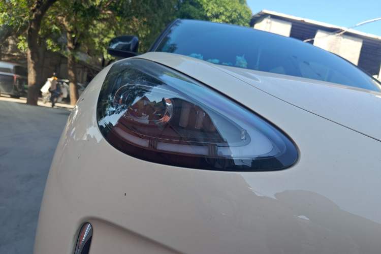 Used Geely Galaxy Geome 2025 UP 410km Exploration Edition Right Front Headlight