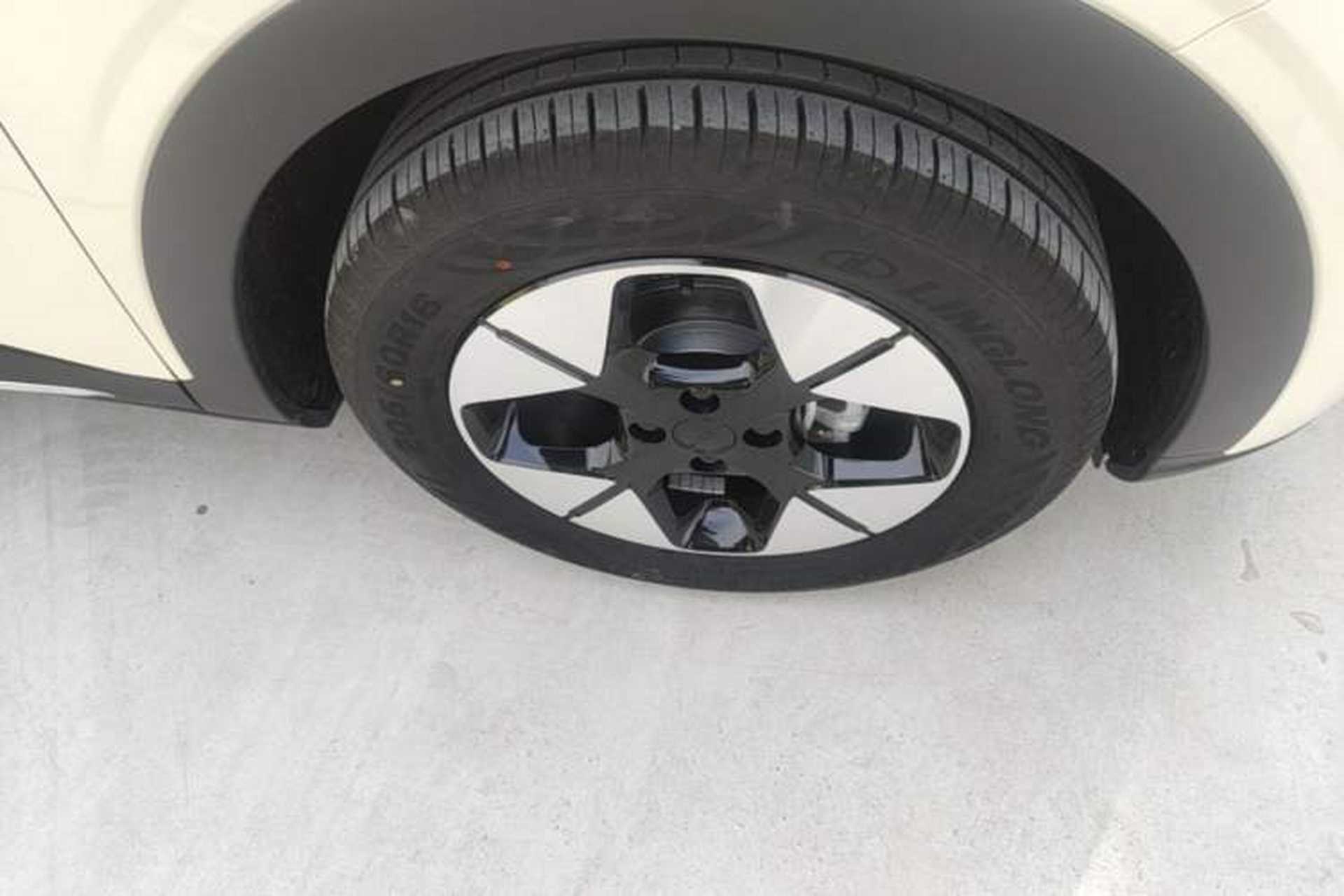 Used Geely Galaxy Geome 2025 UP 410km Exploration Edition Right Front Wheel Hub