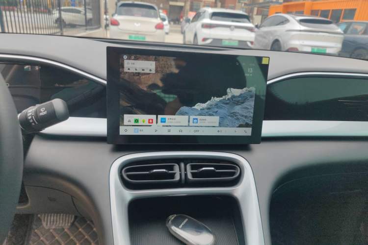 Used Geely Galaxy Geome 2025 310km Youth Edition Audio And AC Panel