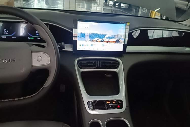 Used Geely Galaxy Geome 2025 310km Youth Edition Audio And AC Panel
