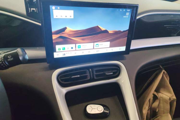 Used Geely Galaxy Geome 2025 410 km Free Version Audio And AC Panel