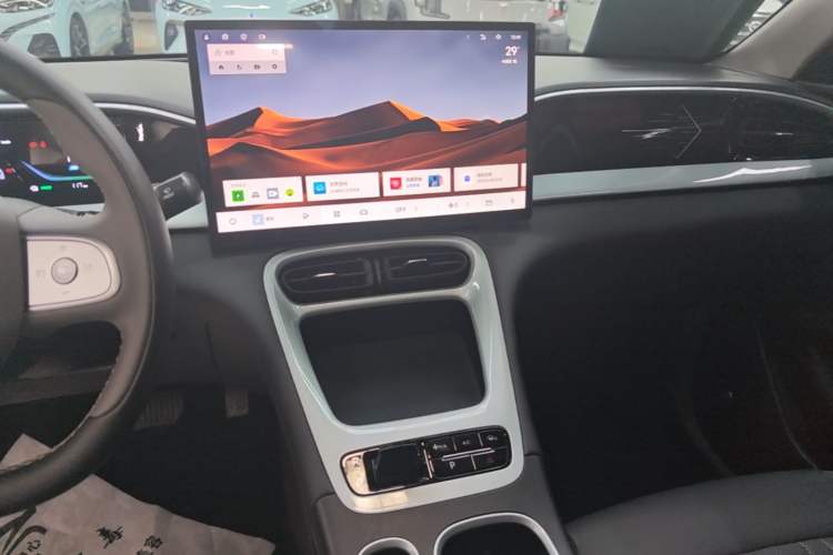 Used Geely Galaxy Geome 2025 310km Dream Edition Audio And AC Panel