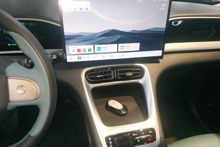 Used Geely Galaxy Geome 2025 310km Dream Edition Audio And AC Panel
