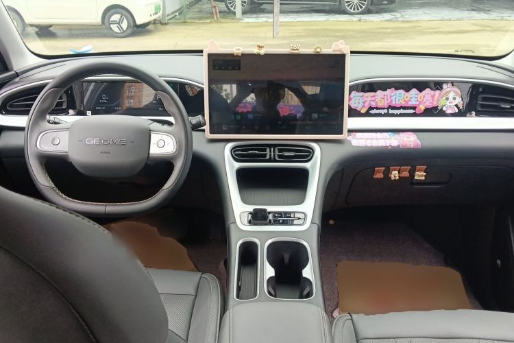Used Geely Galaxy Geome 2025 310km Dream Edition Center Console