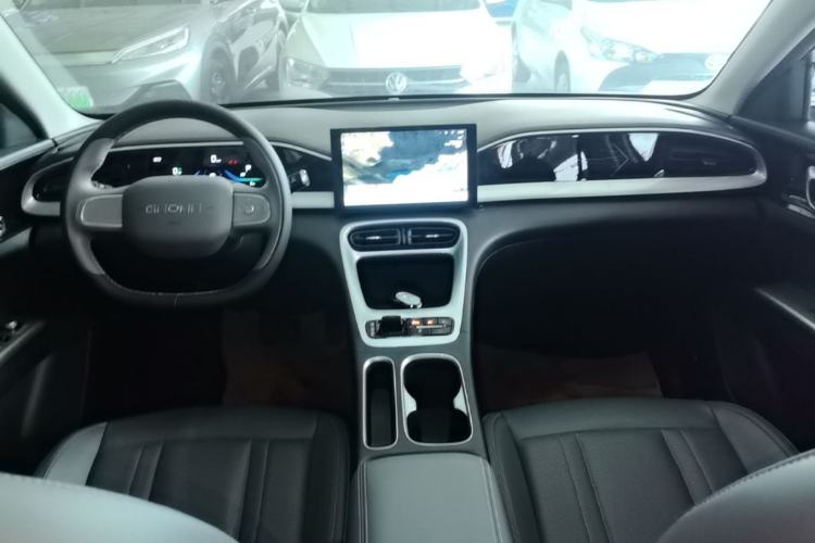 Used Geely Galaxy Geome 2025 310km Youth Edition Center Console