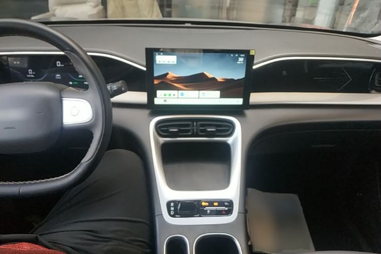 Used Geely Galaxy Geome 2025 310km Youth Edition Center Console