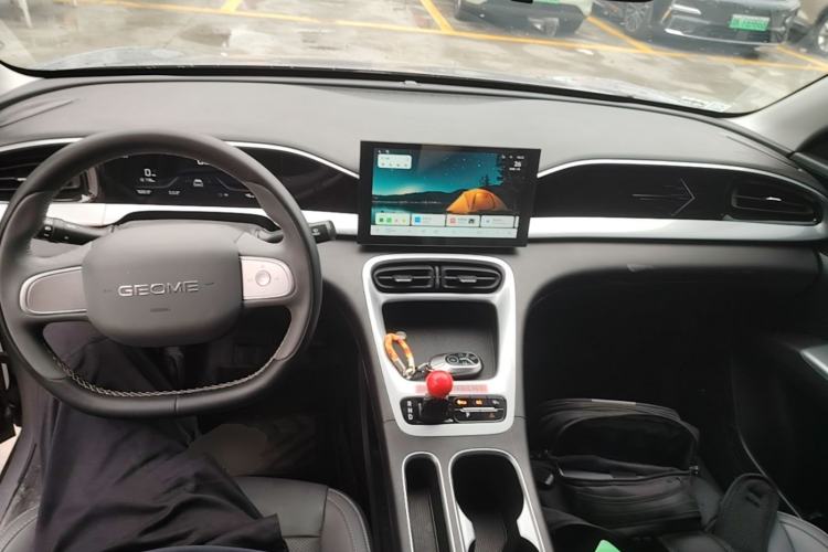 Used Geely Galaxy Geome 2025 310km Youth Edition Center Console