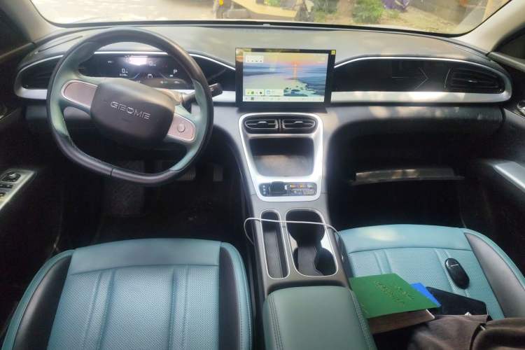 Used Geely Galaxy Geome 2025 310km Youth Edition Center Console