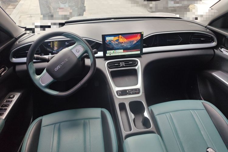 Used Geely Galaxy Geome 2025 310km Youth Edition Center Console