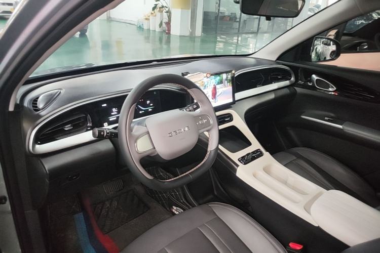 Used Geely Galaxy Geome 2025 310km Youth Edition Center Console