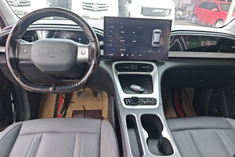 Used Geely Galaxy Geome 2025 UP 410km Exploration+ Edition Center Console
